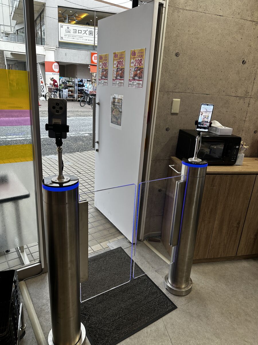 顔認証ゲート（店内側②）